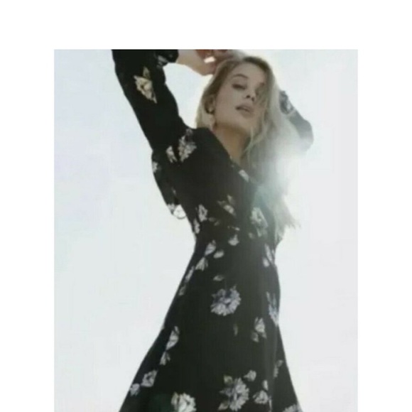 Lush Black Floral Dress Size Small NWT - Picture 4 of 11